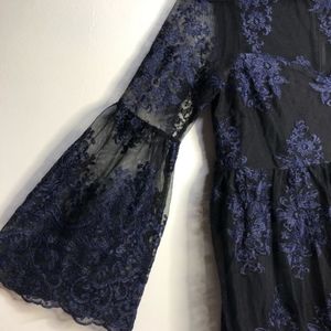 Motherhood maternity black blue lace bell sleeve